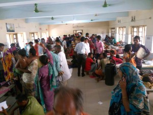 শৈলকুপায় কৃমি নাশক ঔষধ খাওয়া পর অসুস্থ শিক্ষার্থি সুস্থ হয়ে বাড়ি ফিরছে, গুজবে আতংকিত না হবার পরামর্শ